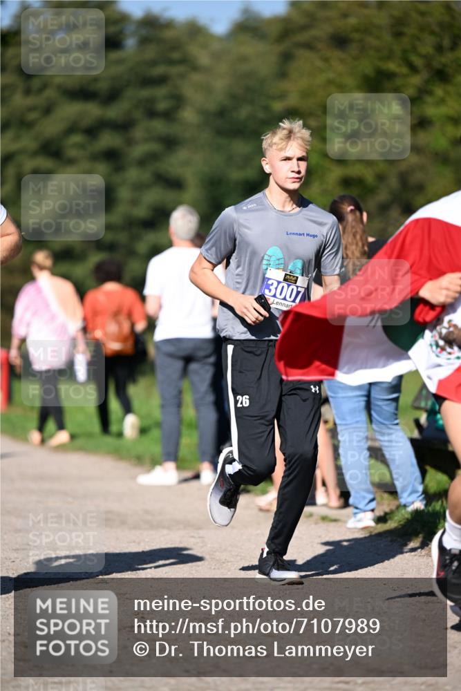 22.09.2024 - 32. Volkslauf durch das schöne Alstertal Dr. Thomas Lammeyer http://msf.ph/oto/7107989 22.09.2024 10:35:27 Laufen 26, 3007, 88 meine-sportfotos.de