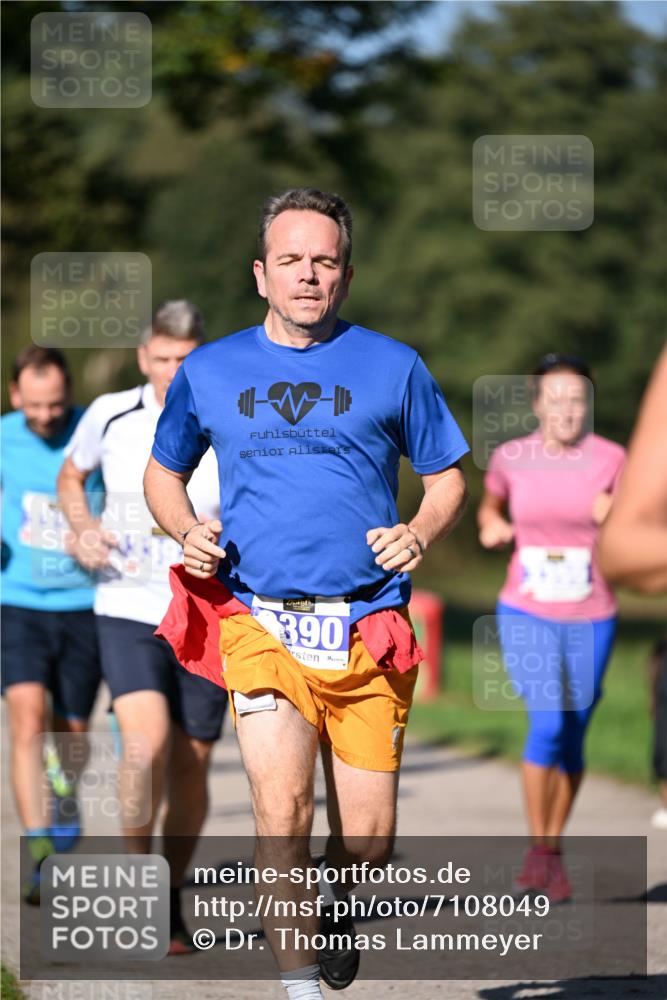 22.09.2024 - 32. Volkslauf durch das schöne Alstertal Dr. Thomas Lammeyer http://msf.ph/oto/7108049 22.09.2024 10:35:41 Laufen 390 meine-sportfotos.de