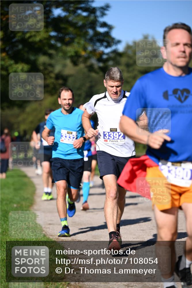 22.09.2024 - 32. Volkslauf durch das schöne Alstertal Dr. Thomas Lammeyer http://msf.ph/oto/7108054 22.09.2024 10:35:43 Laufen 333392, 390 meine-sportfotos.de