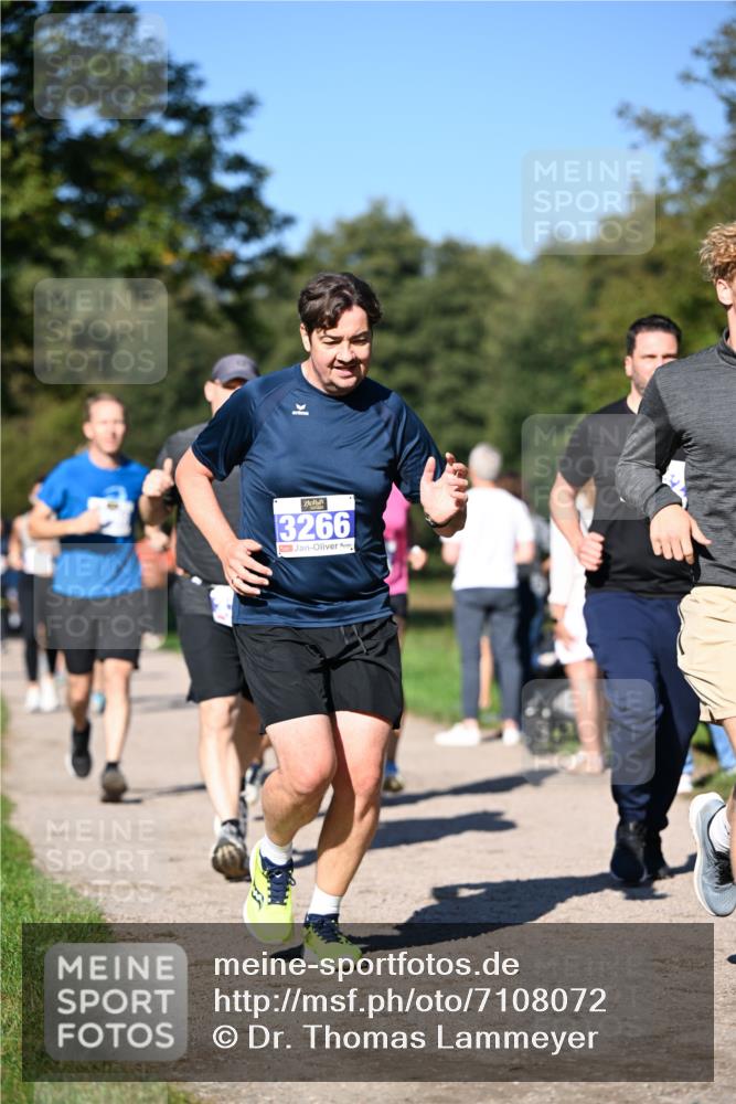22.09.2024 - 32. Volkslauf durch das schöne Alstertal Dr. Thomas Lammeyer http://msf.ph/oto/7108072 22.09.2024 10:35:46 Laufen 3266 meine-sportfotos.de