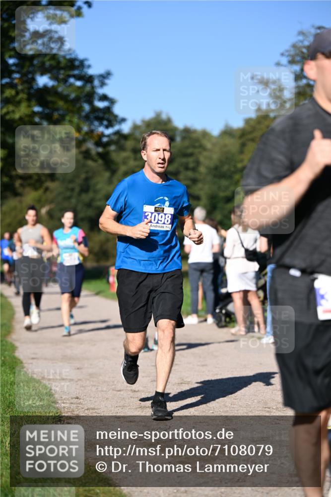 22.09.2024 - 32. Volkslauf durch das schöne Alstertal Dr. Thomas Lammeyer http://msf.ph/oto/7108079 22.09.2024 10:35:49 Laufen 3098 meine-sportfotos.de