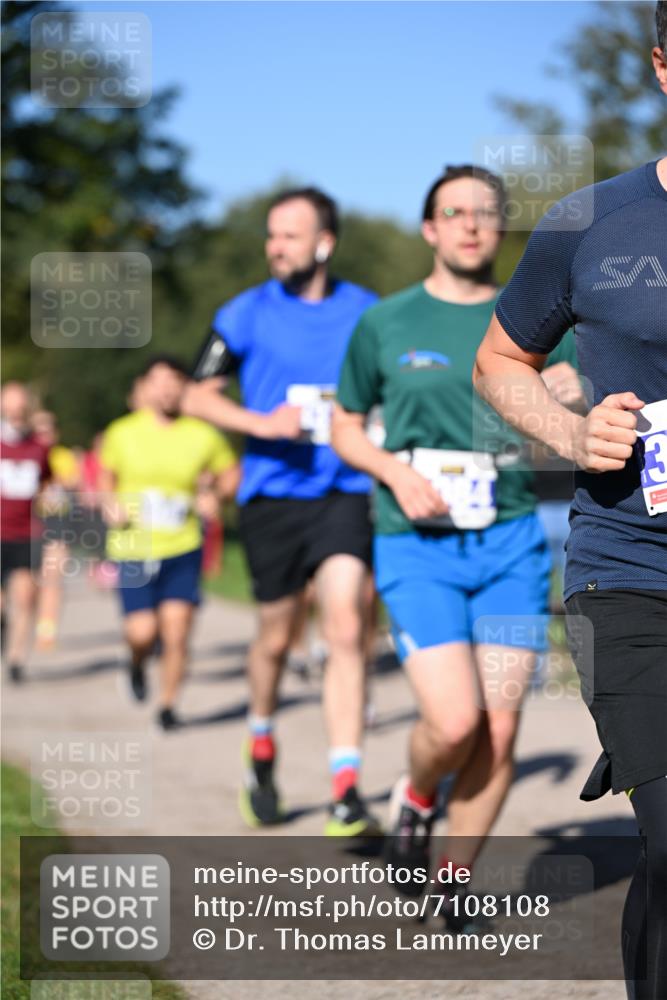22.09.2024 - 32. Volkslauf durch das schöne Alstertal Dr. Thomas Lammeyer http://msf.ph/oto/7108108 22.09.2024 10:36:00 Laufen  meine-sportfotos.de