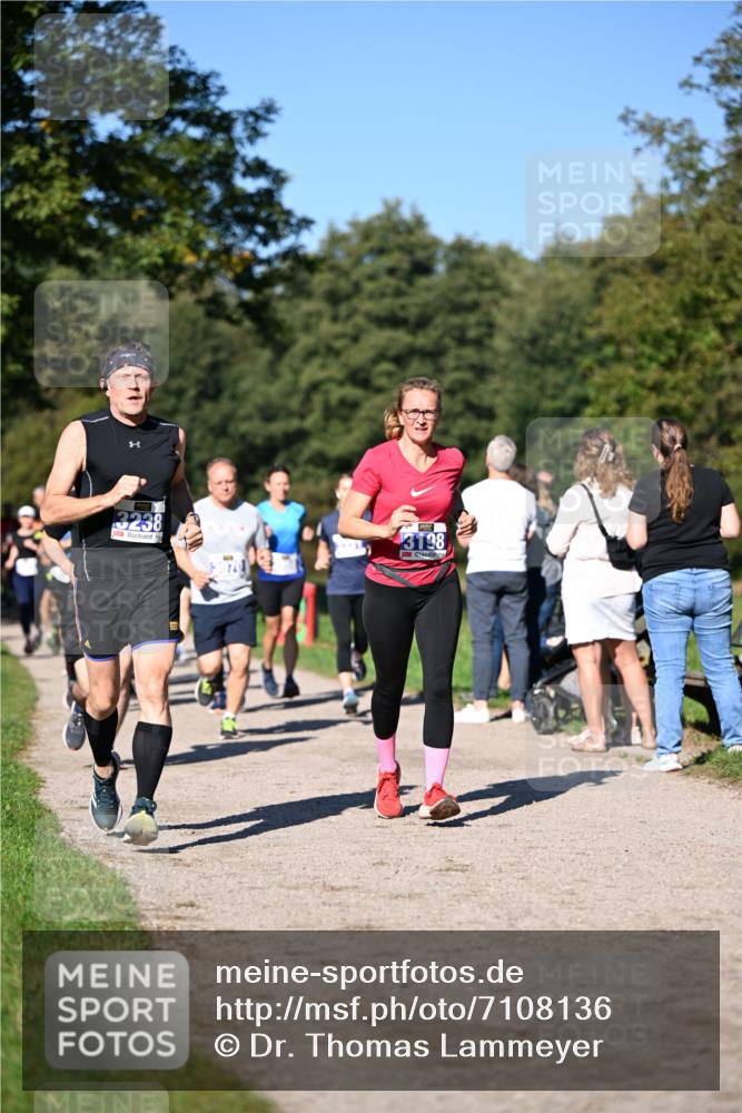 22.09.2024 - 32. Volkslauf durch das schöne Alstertal Dr. Thomas Lammeyer http://msf.ph/oto/7108136 22.09.2024 10:36:06 Laufen 3238, 3198 meine-sportfotos.de