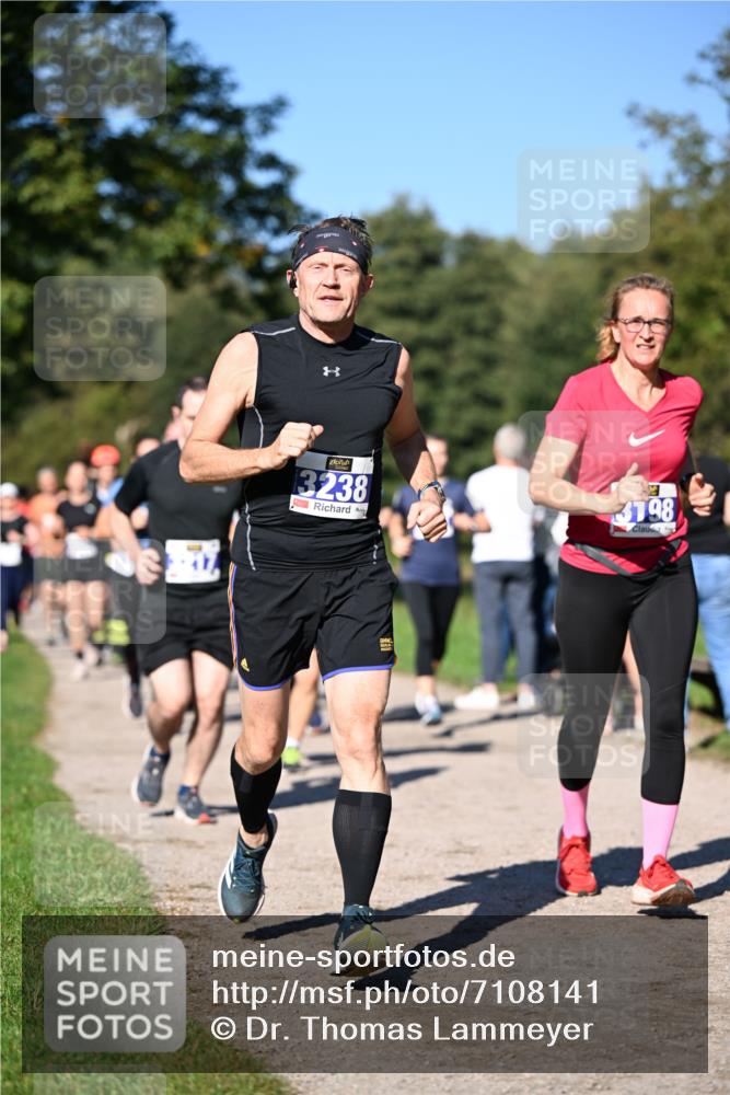 22.09.2024 - 32. Volkslauf durch das schöne Alstertal Dr. Thomas Lammeyer http://msf.ph/oto/7108141 22.09.2024 10:36:07 Laufen 3238, 3198 meine-sportfotos.de