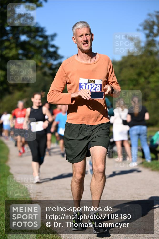 22.09.2024 - 32. Volkslauf durch das schöne Alstertal Dr. Thomas Lammeyer http://msf.ph/oto/7108180 22.09.2024 10:36:16 Laufen 3028 meine-sportfotos.de
