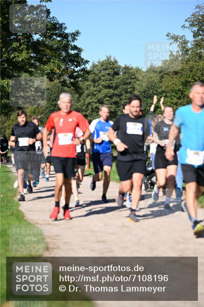 22.09.2024 - 32. Volkslauf durch das schöne Alstertal Dr. Thomas Lammeyer http://msf.ph/oto/7108196 22.09.2024 10:36:19 Laufen  meine-sportfotos.de