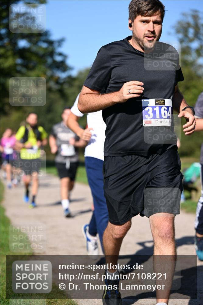 22.09.2024 - 32. Volkslauf durch das schöne Alstertal Dr. Thomas Lammeyer http://msf.ph/oto/7108221 22.09.2024 10:36:23 Laufen 3164 meine-sportfotos.de
