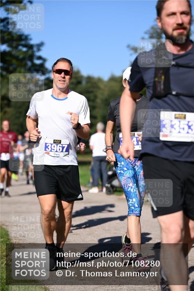 22.09.2024 - 32. Volkslauf durch das schöne Alstertal Dr. Thomas Lammeyer http://msf.ph/oto/7108280 22.09.2024 10:36:34 Laufen 3967, 3353 meine-sportfotos.de