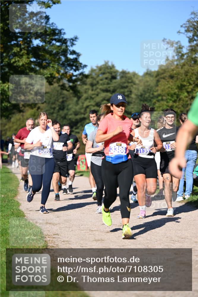 22.09.2024 - 32. Volkslauf durch das schöne Alstertal Dr. Thomas Lammeyer http://msf.ph/oto/7108305 22.09.2024 10:36:41 Laufen 13095, 13386, 13135 meine-sportfotos.de