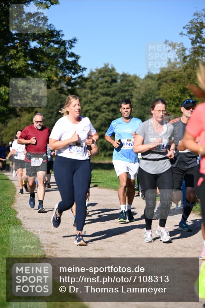 22.09.2024 - 32. Volkslauf durch das schöne Alstertal Dr. Thomas Lammeyer http://msf.ph/oto/7108313 22.09.2024 10:36:42 Laufen 3380, 3270, 3095 meine-sportfotos.de