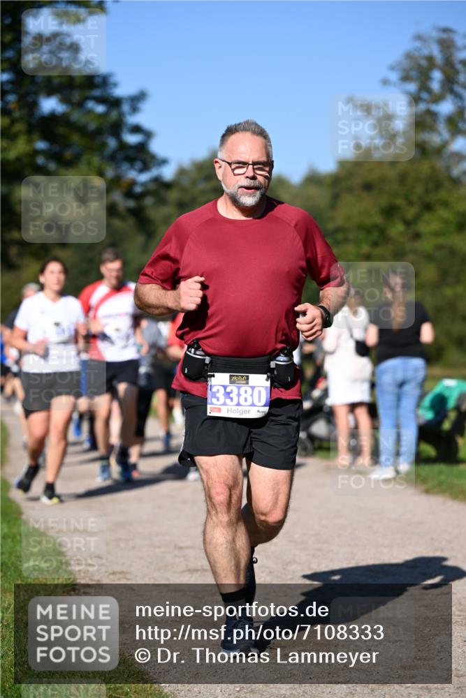 22.09.2024 - 32. Volkslauf durch das schöne Alstertal Dr. Thomas Lammeyer http://msf.ph/oto/7108333 22.09.2024 10:36:46 Laufen 3380 meine-sportfotos.de