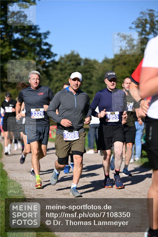 22.09.2024 - 32. Volkslauf durch das schöne Alstertal Dr. Thomas Lammeyer http://msf.ph/oto/7108350 22.09.2024 10:36:49 Laufen 3326, 3088, 3955 meine-sportfotos.de