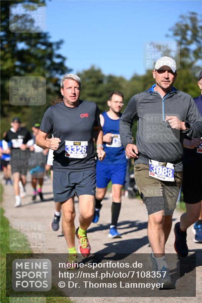 22.09.2024 - 32. Volkslauf durch das schöne Alstertal Dr. Thomas Lammeyer http://msf.ph/oto/7108357 22.09.2024 10:36:50 Laufen 3326, 3088 meine-sportfotos.de