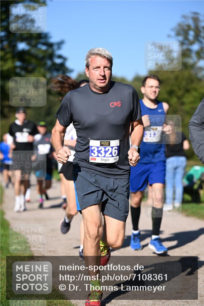 22.09.2024 - 32. Volkslauf durch das schöne Alstertal Dr. Thomas Lammeyer http://msf.ph/oto/7108361 22.09.2024 10:36:51 Laufen 3326 meine-sportfotos.de