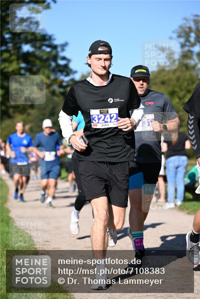 22.09.2024 - 32. Volkslauf durch das schöne Alstertal Dr. Thomas Lammeyer http://msf.ph/oto/7108383 22.09.2024 10:36:54 Laufen 3242, 31 meine-sportfotos.de
