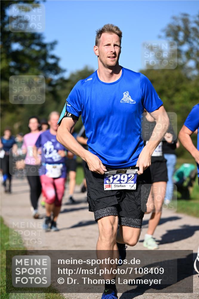 22.09.2024 - 32. Volkslauf durch das schöne Alstertal Dr. Thomas Lammeyer http://msf.ph/oto/7108409 22.09.2024 10:36:59 Laufen 3292 meine-sportfotos.de