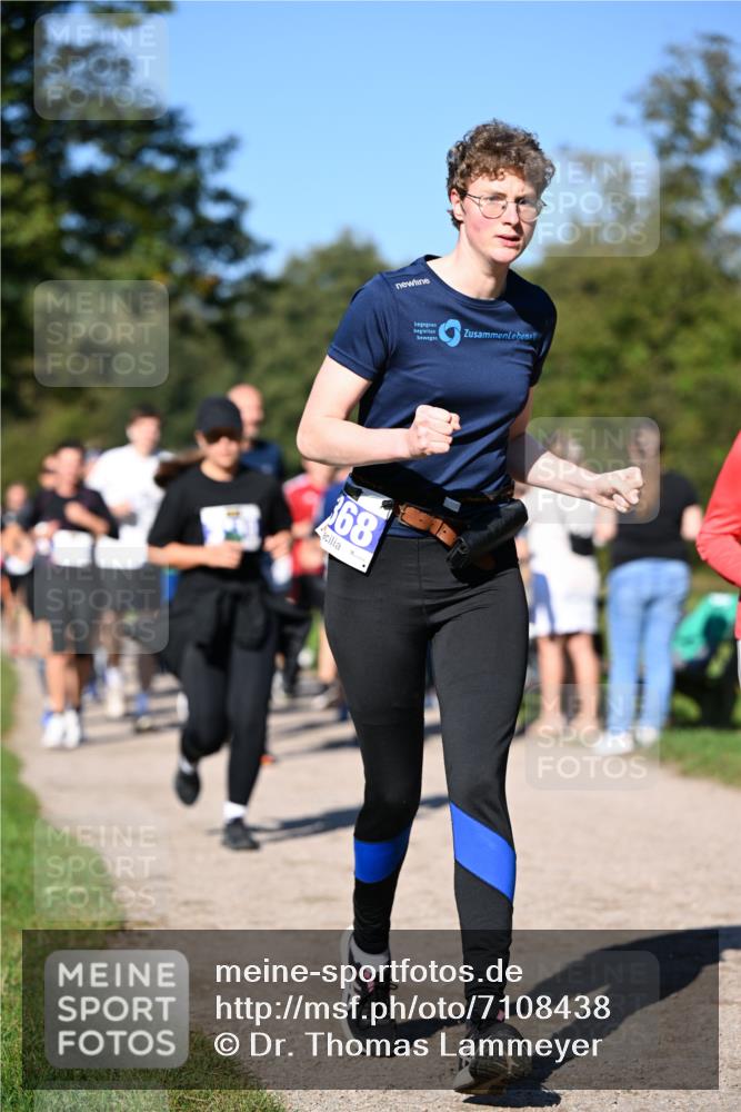22.09.2024 - 32. Volkslauf durch das schöne Alstertal Dr. Thomas Lammeyer http://msf.ph/oto/7108438 22.09.2024 10:37:06 Laufen 68 meine-sportfotos.de