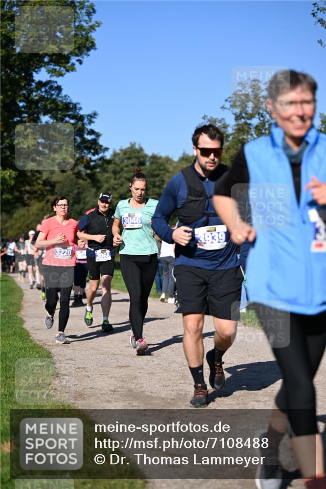 22.09.2024 - 32. Volkslauf durch das schöne Alstertal Dr. Thomas Lammeyer http://msf.ph/oto/7108488 22.09.2024 10:37:19 Laufen 3220, 3068, 3046, 3939 meine-sportfotos.de