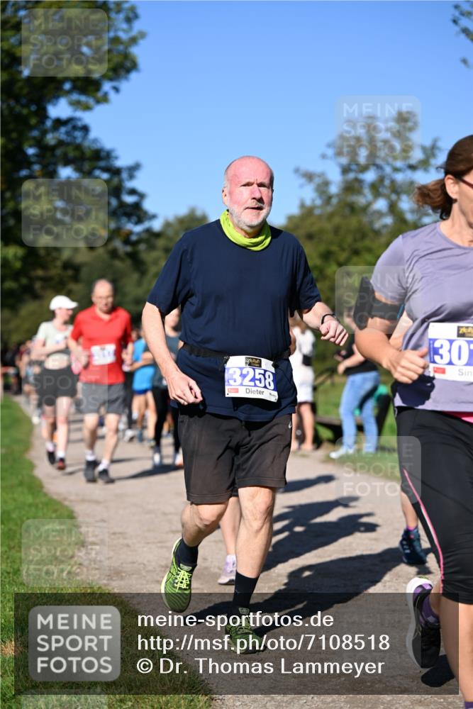 22.09.2024 - 32. Volkslauf durch das schöne Alstertal Dr. Thomas Lammeyer http://msf.ph/oto/7108518 22.09.2024 10:37:25 Laufen 3258, 30 meine-sportfotos.de