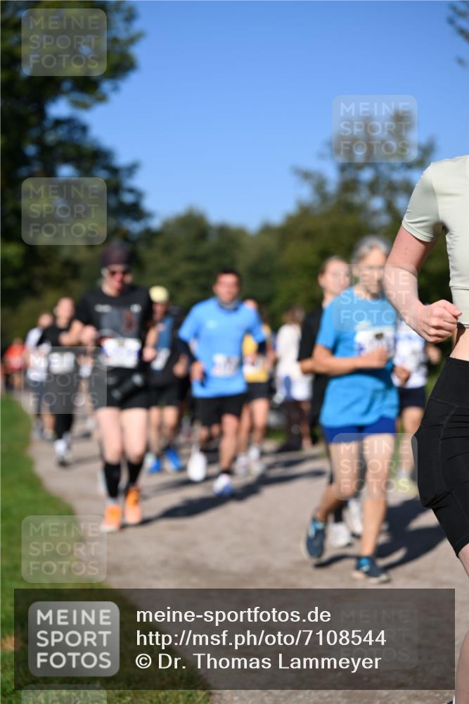 22.09.2024 - 32. Volkslauf durch das schöne Alstertal Dr. Thomas Lammeyer http://msf.ph/oto/7108544 22.09.2024 10:37:30 Laufen  meine-sportfotos.de