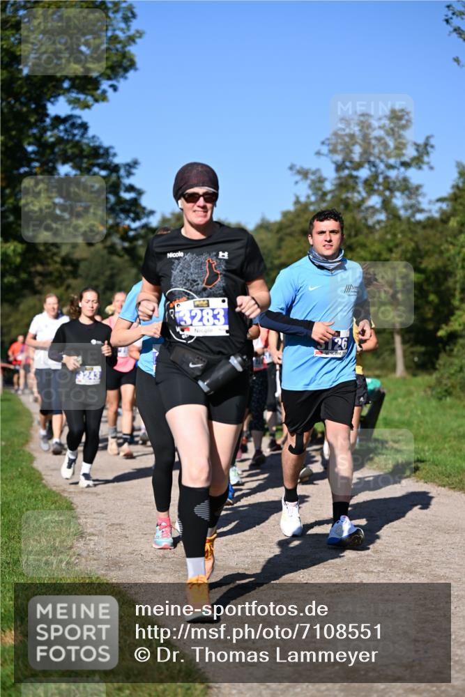 22.09.2024 - 32. Volkslauf durch das schöne Alstertal Dr. Thomas Lammeyer http://msf.ph/oto/7108551 22.09.2024 10:37:31 Laufen 3243, 3283, 3126 meine-sportfotos.de