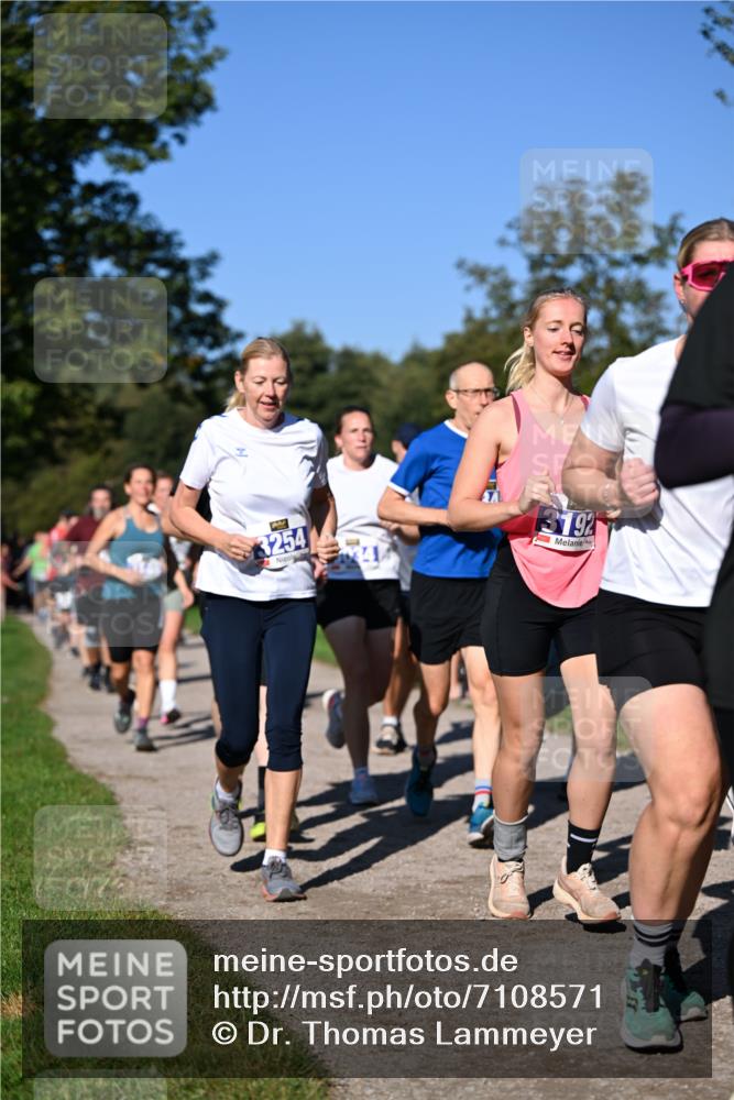 22.09.2024 - 32. Volkslauf durch das schöne Alstertal Dr. Thomas Lammeyer http://msf.ph/oto/7108571 22.09.2024 10:37:35 Laufen 3254, 3192 meine-sportfotos.de