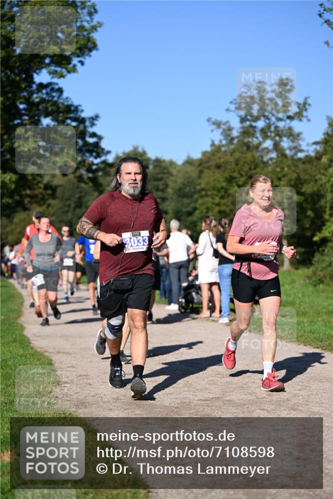 22.09.2024 - 32. Volkslauf durch das schöne Alstertal Dr. Thomas Lammeyer http://msf.ph/oto/7108598 22.09.2024 10:37:40 Laufen 033 meine-sportfotos.de