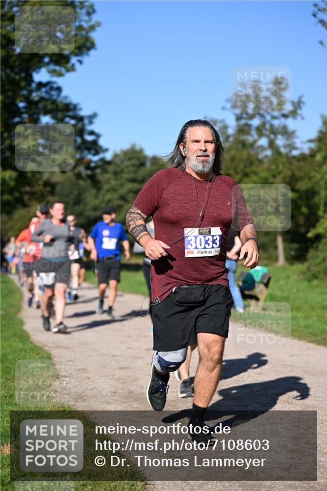 22.09.2024 - 32. Volkslauf durch das schöne Alstertal Dr. Thomas Lammeyer http://msf.ph/oto/7108603 22.09.2024 10:37:41 Laufen 3033 meine-sportfotos.de