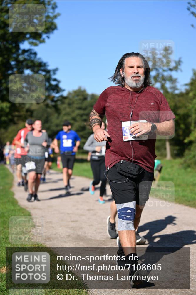 22.09.2024 - 32. Volkslauf durch das schöne Alstertal Dr. Thomas Lammeyer http://msf.ph/oto/7108605 22.09.2024 10:37:41 Laufen 3 meine-sportfotos.de