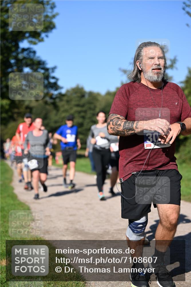 22.09.2024 - 32. Volkslauf durch das schöne Alstertal Dr. Thomas Lammeyer http://msf.ph/oto/7108607 22.09.2024 10:37:41 Laufen 30 meine-sportfotos.de