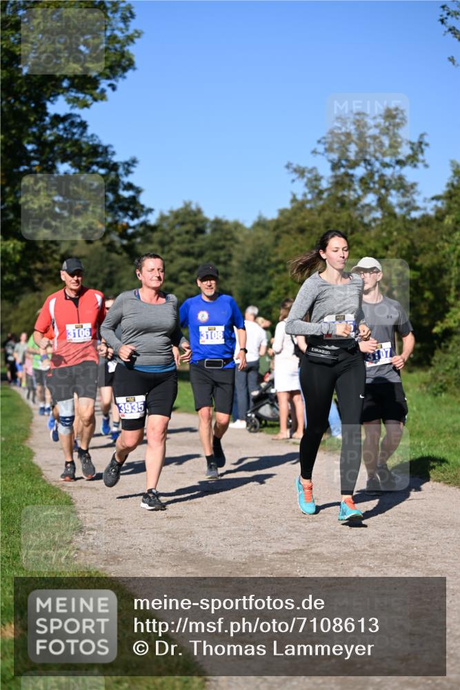 22.09.2024 - 32. Volkslauf durch das schöne Alstertal Dr. Thomas Lammeyer http://msf.ph/oto/7108613 22.09.2024 10:37:42 Laufen 3106, 3108, 3935 meine-sportfotos.de