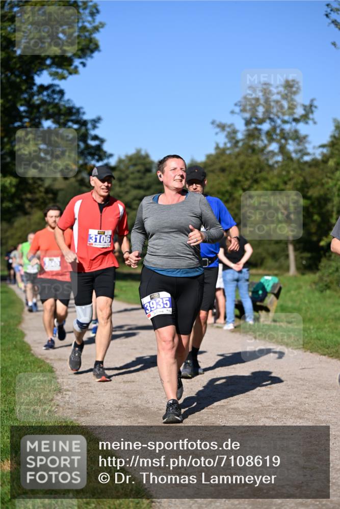 22.09.2024 - 32. Volkslauf durch das schöne Alstertal Dr. Thomas Lammeyer http://msf.ph/oto/7108619 22.09.2024 10:37:44 Laufen 3106, 3935 meine-sportfotos.de