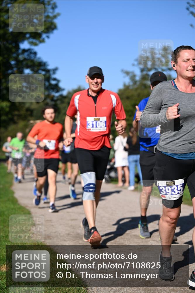 22.09.2024 - 32. Volkslauf durch das schöne Alstertal Dr. Thomas Lammeyer http://msf.ph/oto/7108625 22.09.2024 10:37:45 Laufen 3106, 3935 meine-sportfotos.de