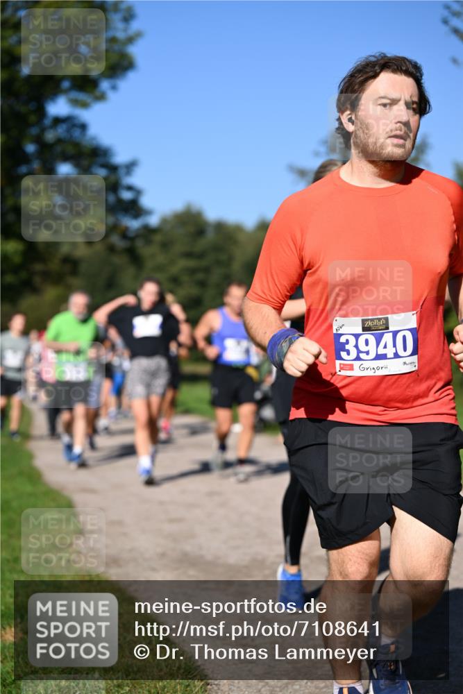 22.09.2024 - 32. Volkslauf durch das schöne Alstertal Dr. Thomas Lammeyer http://msf.ph/oto/7108641 22.09.2024 10:37:48 Laufen 10, 3940 meine-sportfotos.de