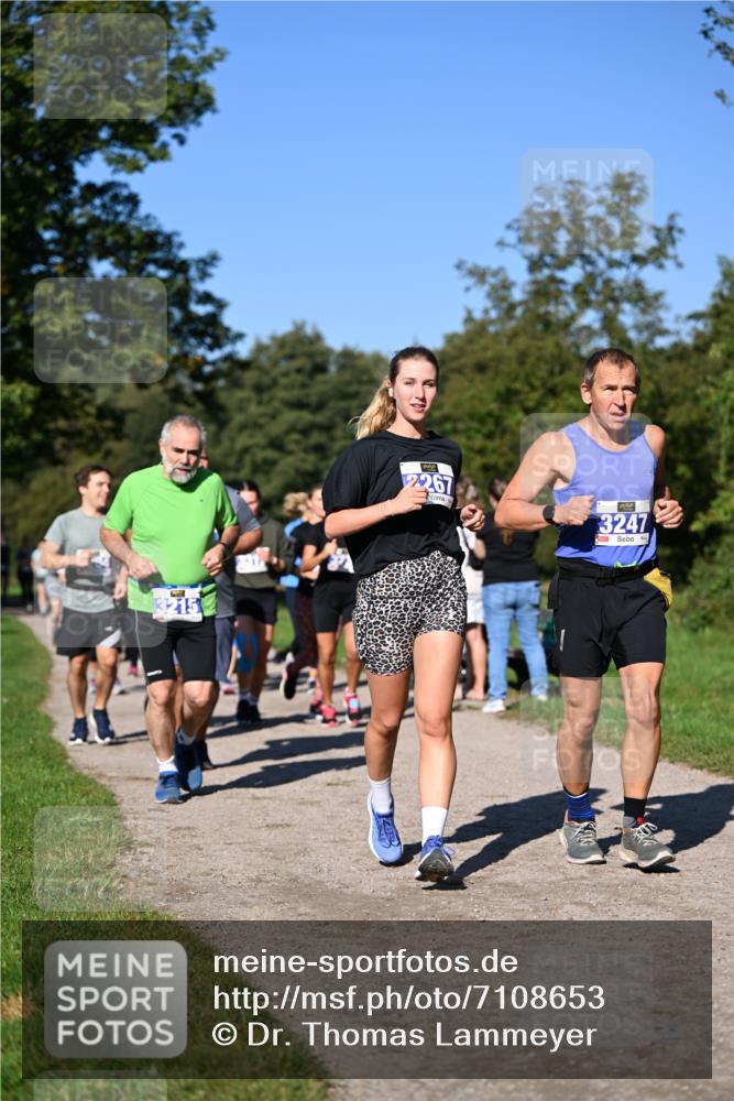 22.09.2024 - 32. Volkslauf durch das schöne Alstertal Dr. Thomas Lammeyer http://msf.ph/oto/7108653 22.09.2024 10:37:49 Laufen 3215, 2267, 3247 meine-sportfotos.de