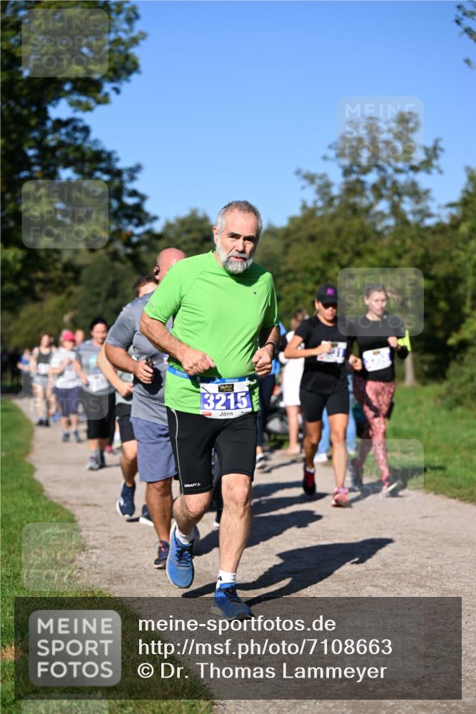 22.09.2024 - 32. Volkslauf durch das schöne Alstertal Dr. Thomas Lammeyer http://msf.ph/oto/7108663 22.09.2024 10:37:51 Laufen 3215 meine-sportfotos.de