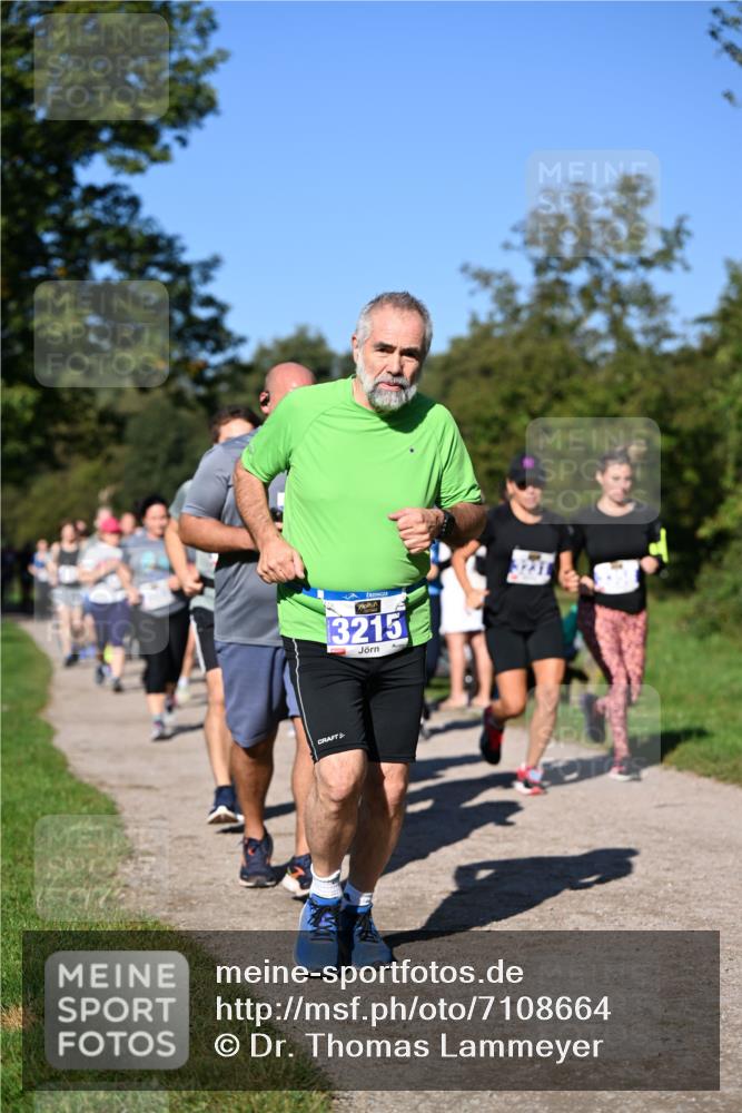 22.09.2024 - 32. Volkslauf durch das schöne Alstertal Dr. Thomas Lammeyer http://msf.ph/oto/7108664 22.09.2024 10:37:51 Laufen 3215 meine-sportfotos.de