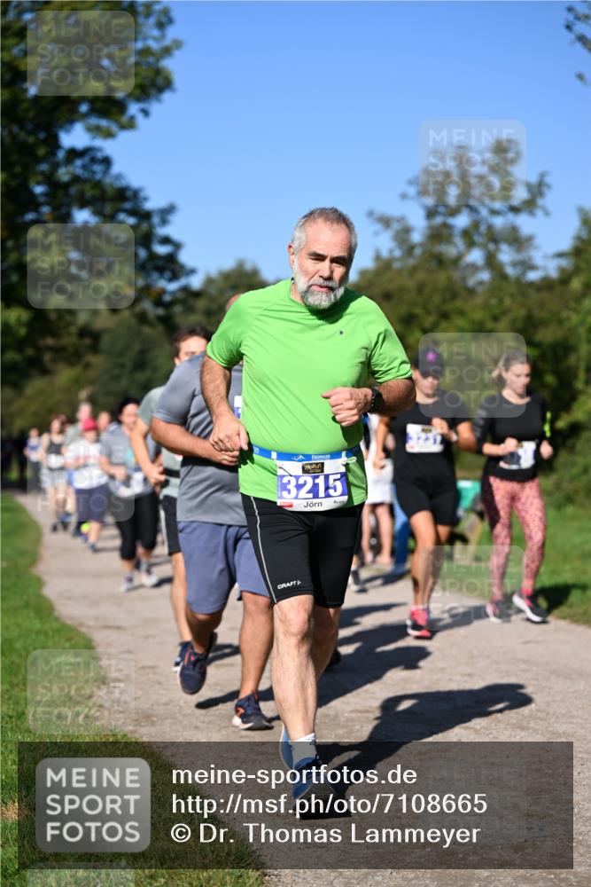 22.09.2024 - 32. Volkslauf durch das schöne Alstertal Dr. Thomas Lammeyer http://msf.ph/oto/7108665 22.09.2024 10:37:51 Laufen 3215 meine-sportfotos.de