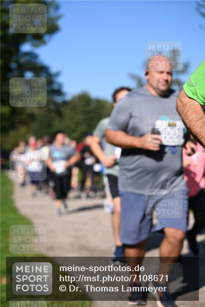 22.09.2024 - 32. Volkslauf durch das schöne Alstertal Dr. Thomas Lammeyer http://msf.ph/oto/7108671 22.09.2024 10:37:53 Laufen  meine-sportfotos.de