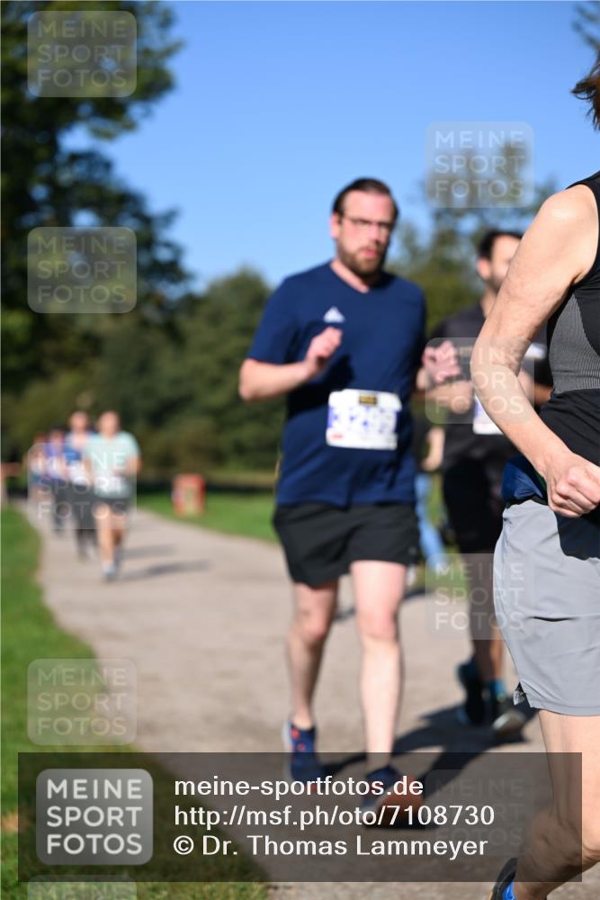 22.09.2024 - 32. Volkslauf durch das schöne Alstertal Dr. Thomas Lammeyer http://msf.ph/oto/7108730 22.09.2024 10:38:02 Laufen  meine-sportfotos.de
