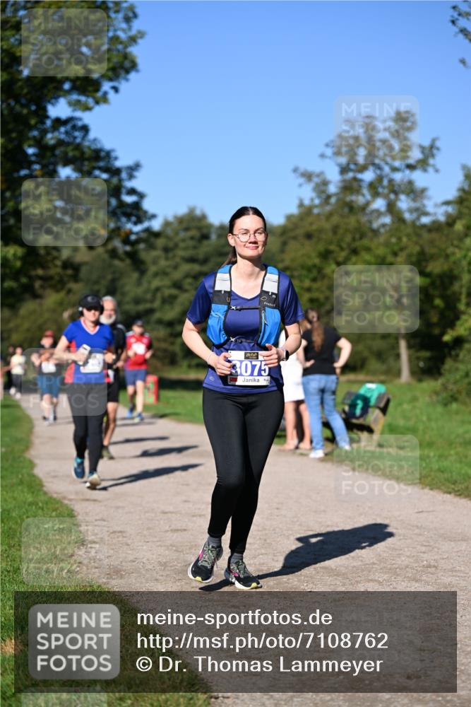22.09.2024 - 32. Volkslauf durch das schöne Alstertal Dr. Thomas Lammeyer http://msf.ph/oto/7108762 22.09.2024 10:38:08 Laufen 075 meine-sportfotos.de