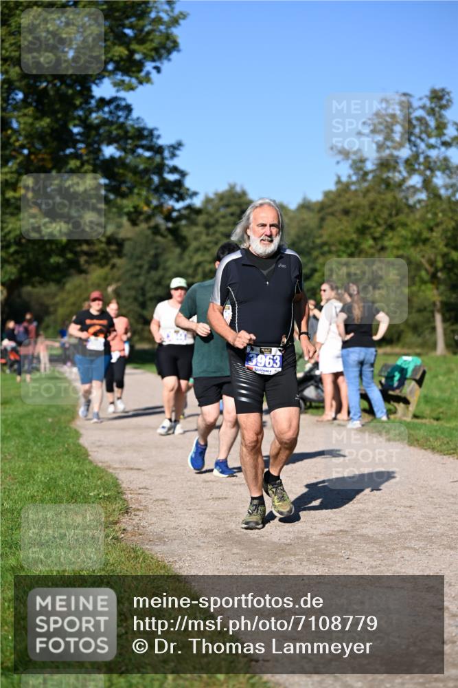 22.09.2024 - 32. Volkslauf durch das schöne Alstertal Dr. Thomas Lammeyer http://msf.ph/oto/7108779 22.09.2024 10:38:12 Laufen 963 meine-sportfotos.de