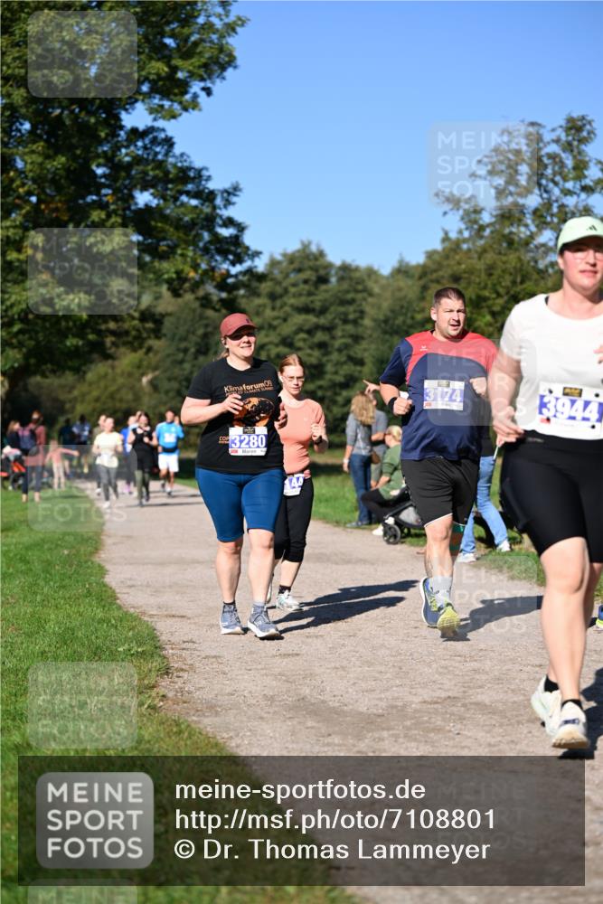 22.09.2024 - 32. Volkslauf durch das schöne Alstertal Dr. Thomas Lammeyer http://msf.ph/oto/7108801 22.09.2024 10:38:16 Laufen 3280, 3174, 3944 meine-sportfotos.de