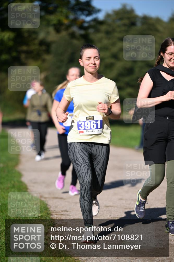 22.09.2024 - 32. Volkslauf durch das schöne Alstertal Dr. Thomas Lammeyer http://msf.ph/oto/7108821 22.09.2024 10:38:28 Laufen 3961 meine-sportfotos.de