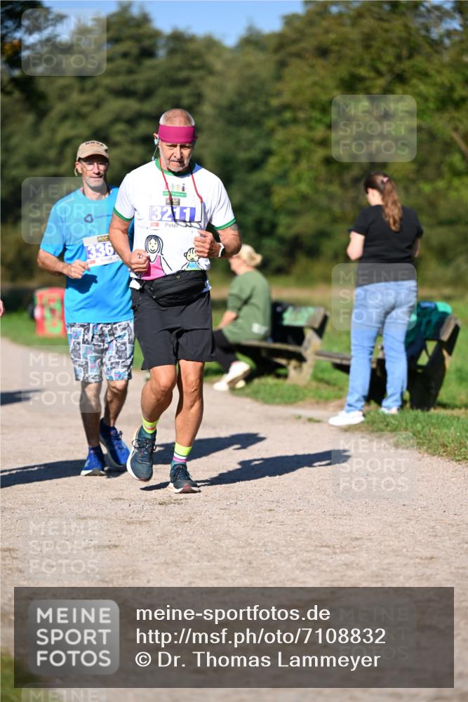 22.09.2024 - 32. Volkslauf durch das schöne Alstertal Dr. Thomas Lammeyer http://msf.ph/oto/7108832 22.09.2024 10:38:34 Laufen 336, 3211 meine-sportfotos.de