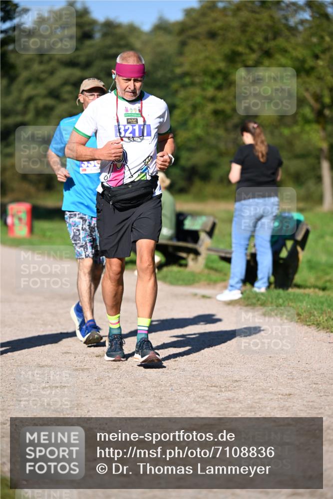 22.09.2024 - 32. Volkslauf durch das schöne Alstertal Dr. Thomas Lammeyer http://msf.ph/oto/7108836 22.09.2024 10:38:34 Laufen 321 meine-sportfotos.de