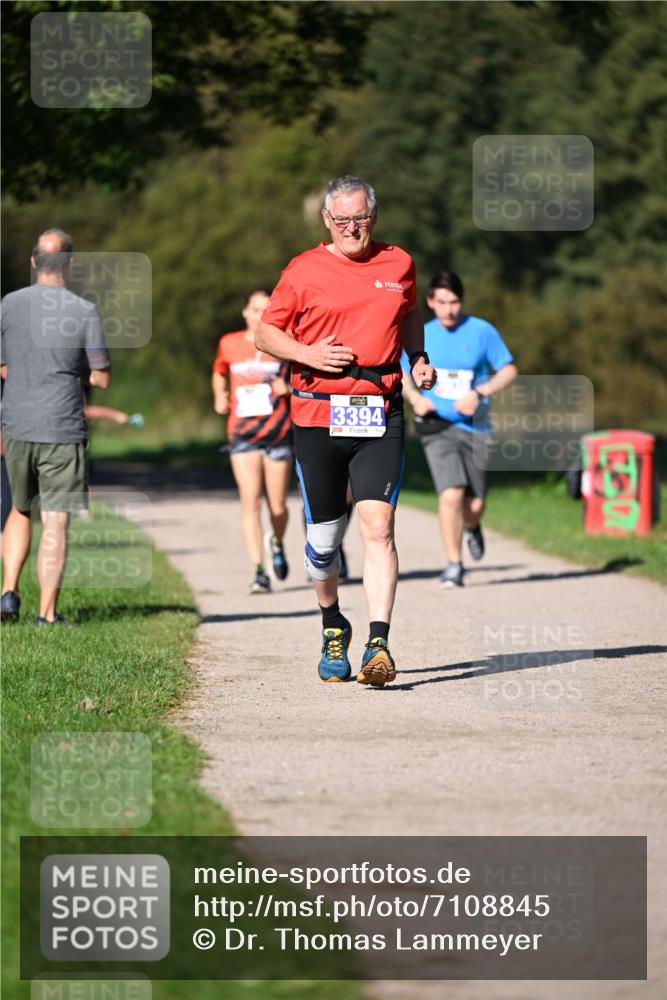 22.09.2024 - 32. Volkslauf durch das schöne Alstertal Dr. Thomas Lammeyer http://msf.ph/oto/7108845 22.09.2024 10:38:48 Laufen 3394 meine-sportfotos.de