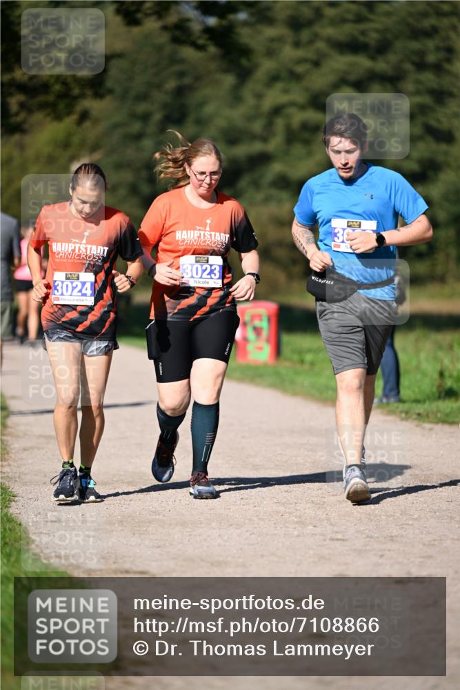 22.09.2024 - 32. Volkslauf durch das schöne Alstertal Dr. Thomas Lammeyer http://msf.ph/oto/7108866 22.09.2024 10:38:54 Laufen 130, 3024, 3023 meine-sportfotos.de