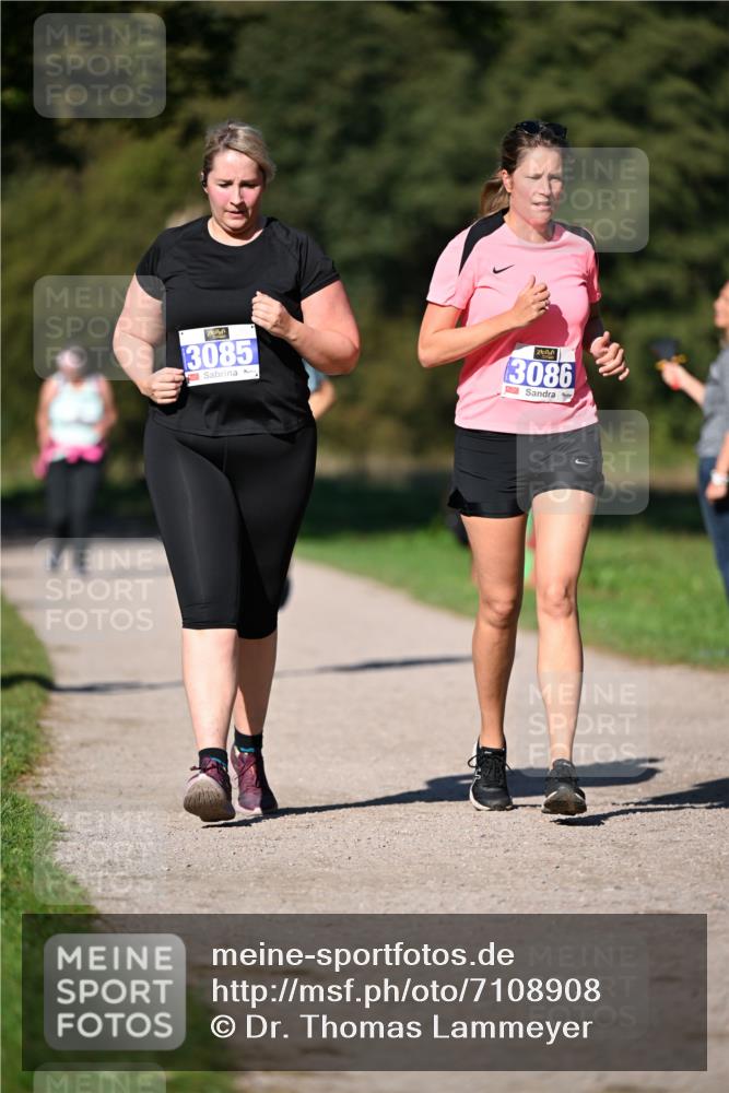 22.09.2024 - 32. Volkslauf durch das schöne Alstertal Dr. Thomas Lammeyer http://msf.ph/oto/7108908 22.09.2024 10:39:10 Laufen 3085, 3086 meine-sportfotos.de