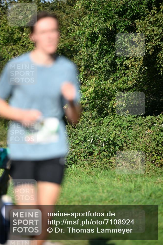 22.09.2024 - 32. Volkslauf durch das schöne Alstertal Dr. Thomas Lammeyer http://msf.ph/oto/7108924 22.09.2024 10:39:14 Laufen  meine-sportfotos.de